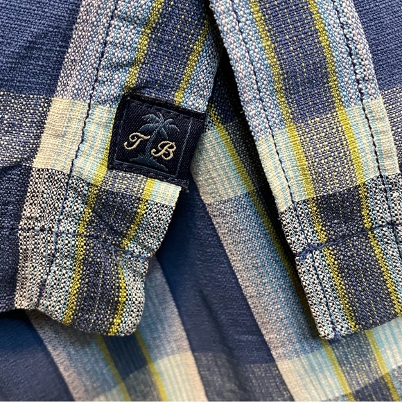 Tommy Bahama 100% Pure Silk Plaid Short Sleeve Button down shirt - Picture 6 of 12